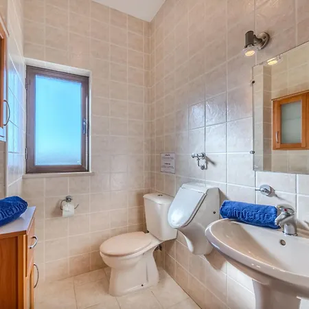 Ninho Do Mocho By Interhome Portimao
